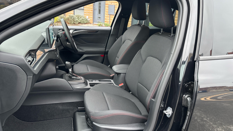 Ford Focus 1.0 EcoBoost Hybrid mHEV 155 ST-Line 5dr Auto Petrol Hatchback